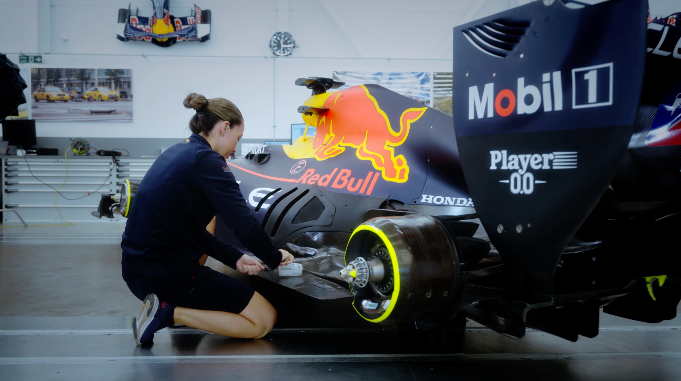 Meet Emmie Jones: Oracle Red Bull Racing's First Female Mechanic