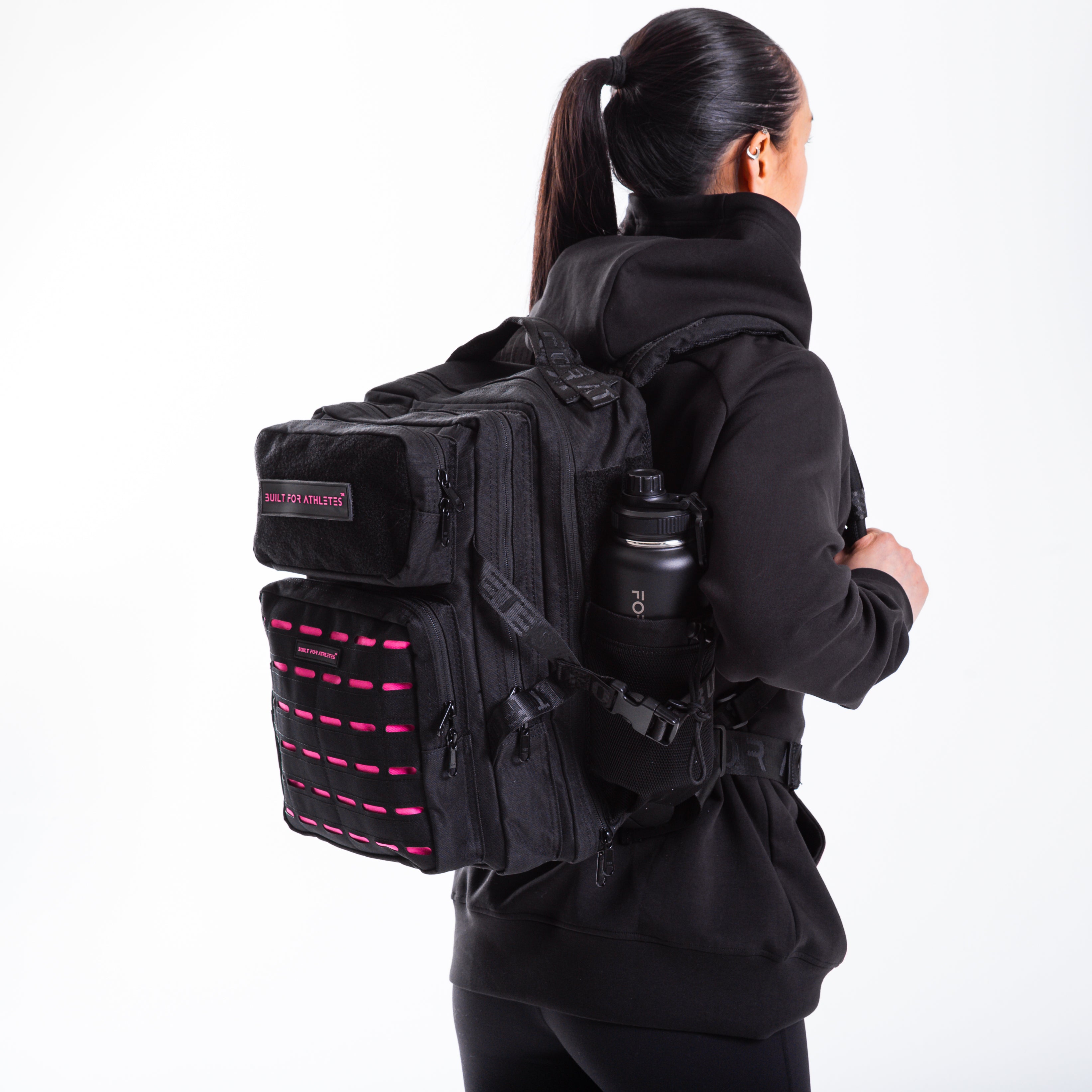 Mittelgroßer schwarzer & pinker Turnrucksack