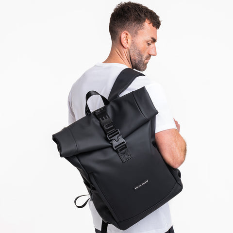 Schwarzer Roll-Top-Rucksack