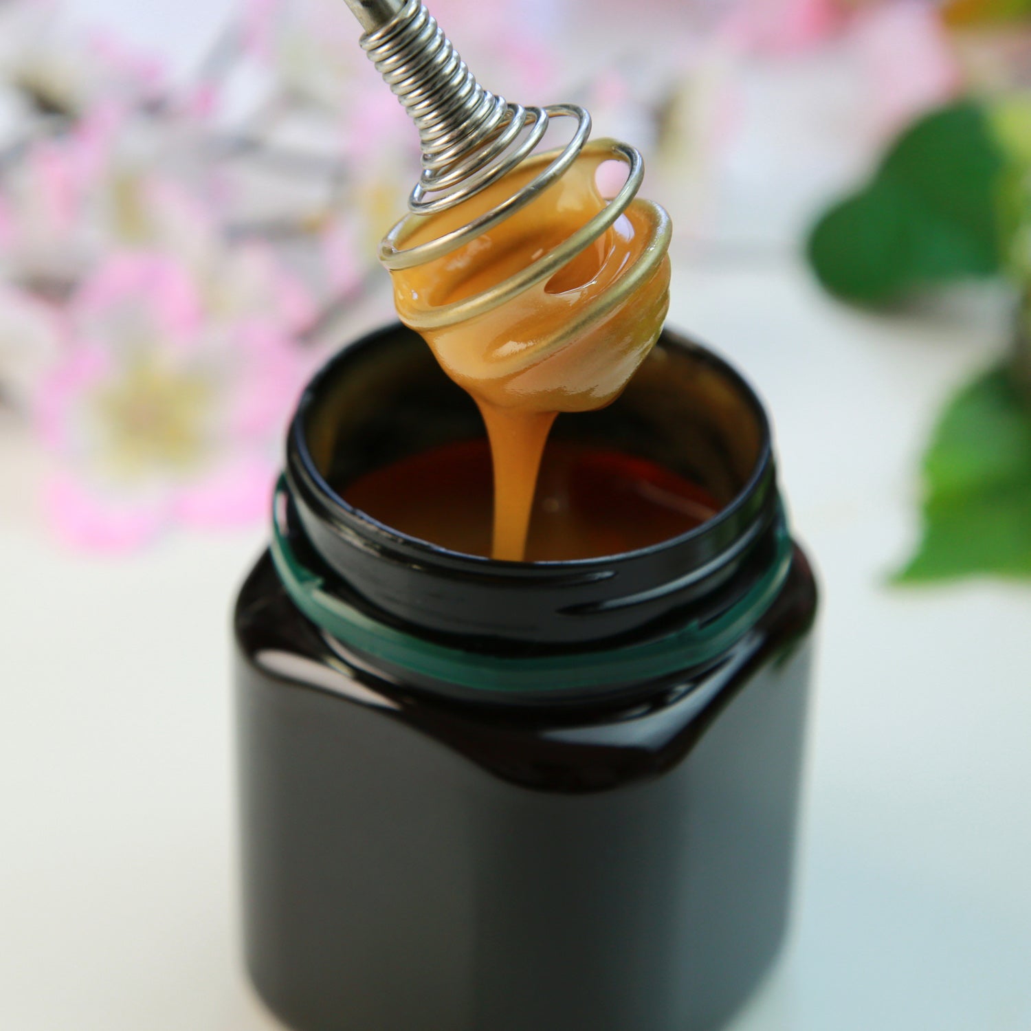 5 Reasons To Eat Manuka Honey For Better Health