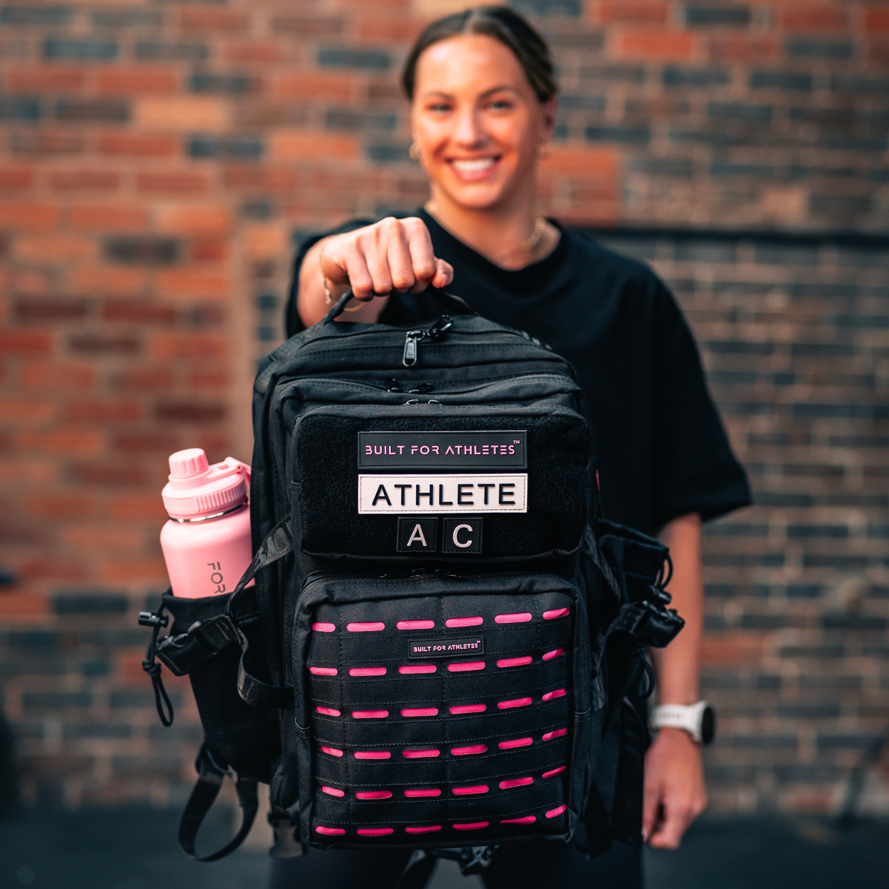 Moz Neumann Interviews Aimee Cringle