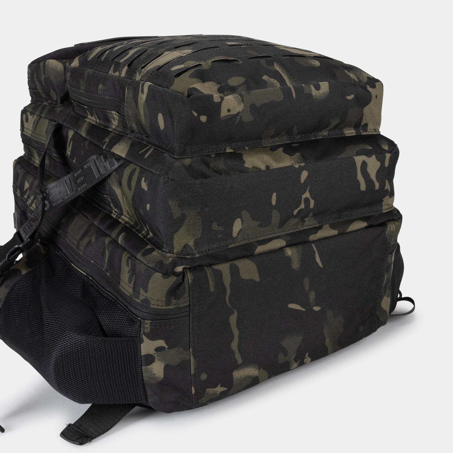 BUILT FOR ATHLETES 迷彩 45L バックパック Large Black Camouflage Sports & Gym Backpack | Built for
