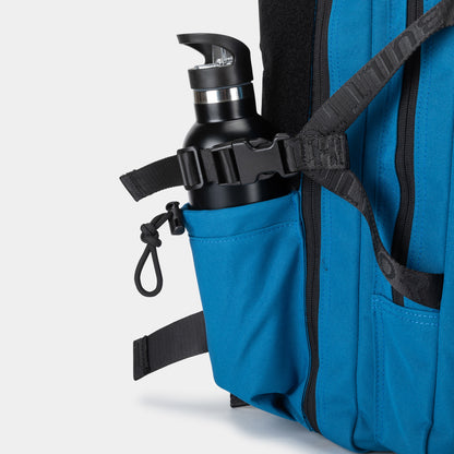 Hundred Club Pastellblauer 45L-Rucksack