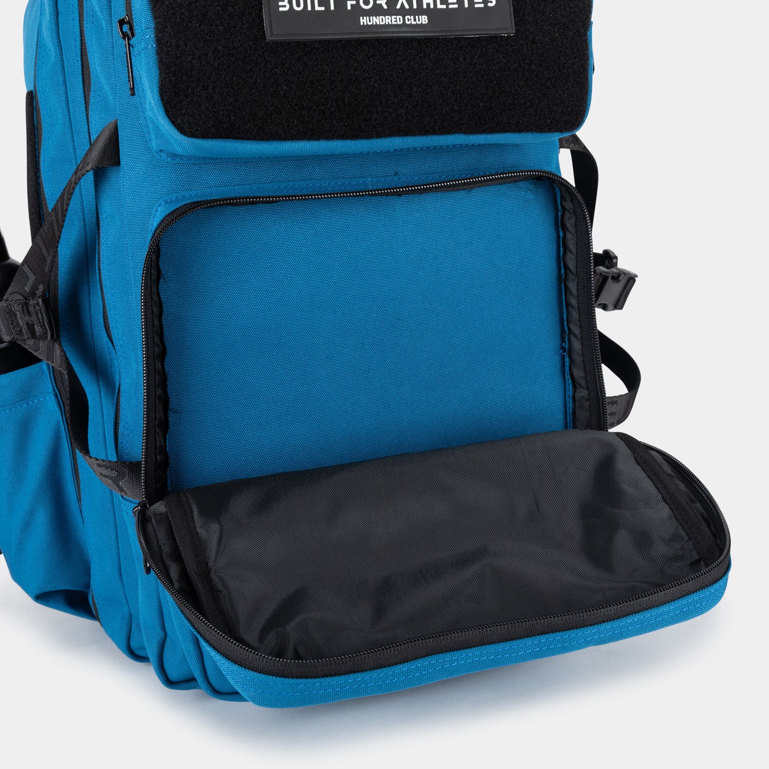Hundred Club Pastellblauer 45L-Rucksack