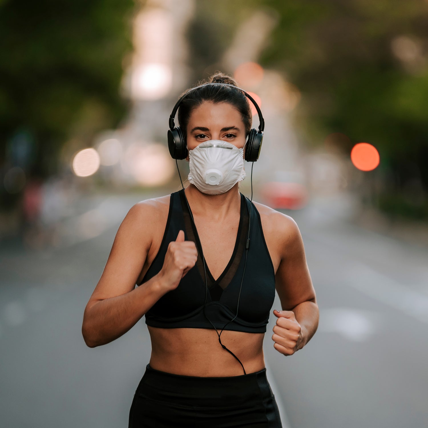 Ist es gefährlich, mit einer Gesichtsmaske zu trainieren?