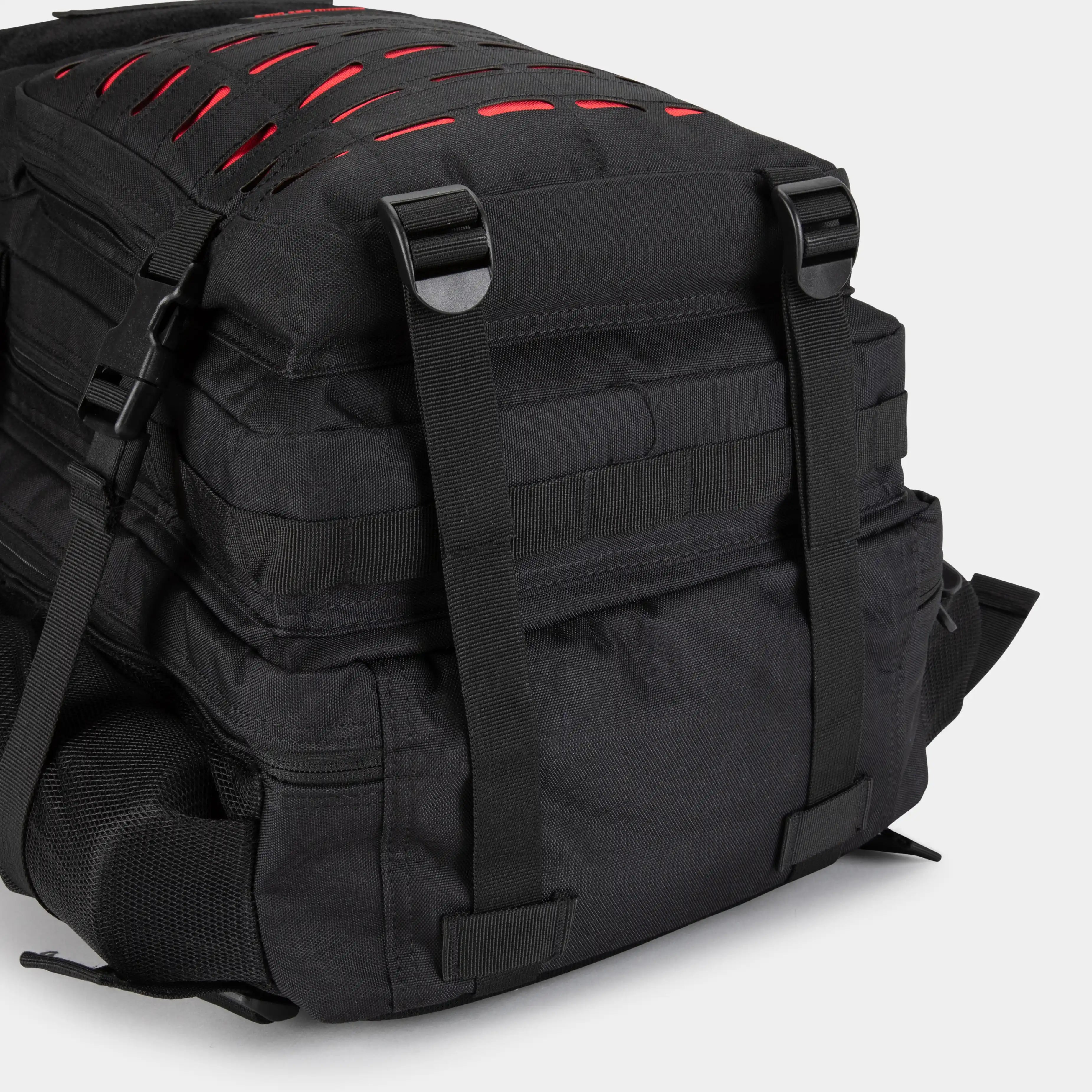 Built for Athletes Rucksäcke Large Black & Red Gym Backpacks