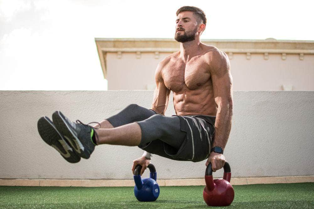 Exercices de musculation au poids du corps à faire en vacances