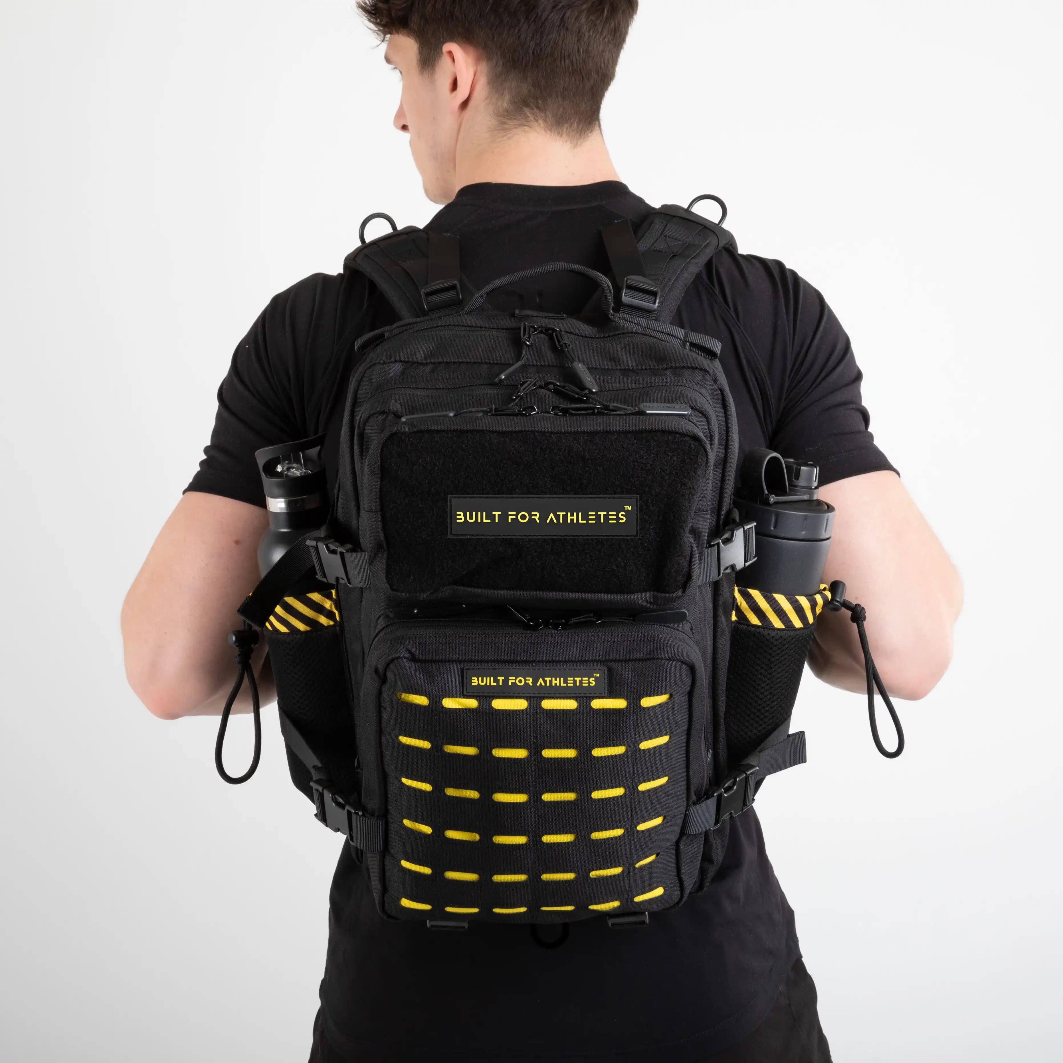 Sac à dos de sport moyen noir et jaune