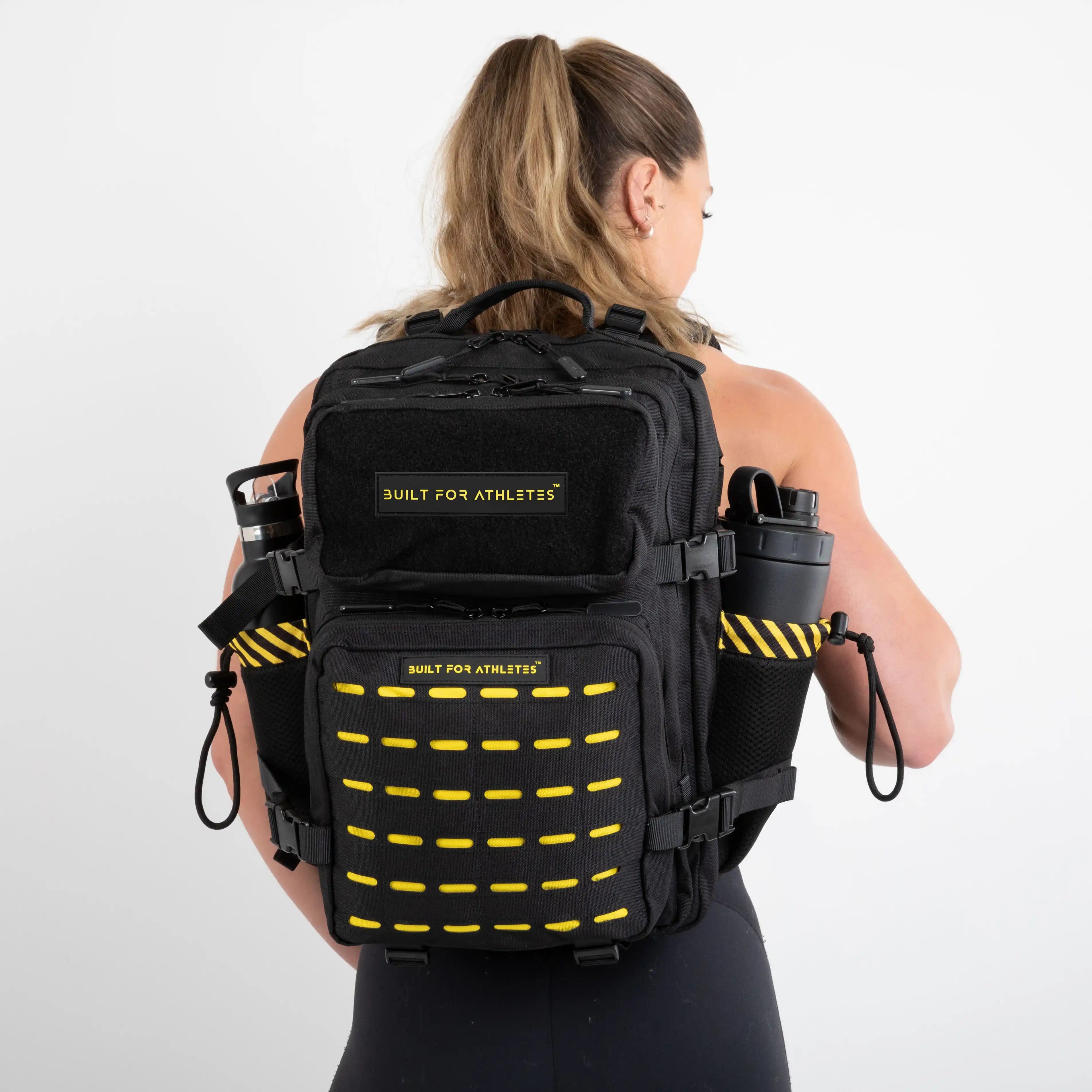 Sac à dos de sport moyen noir et jaune