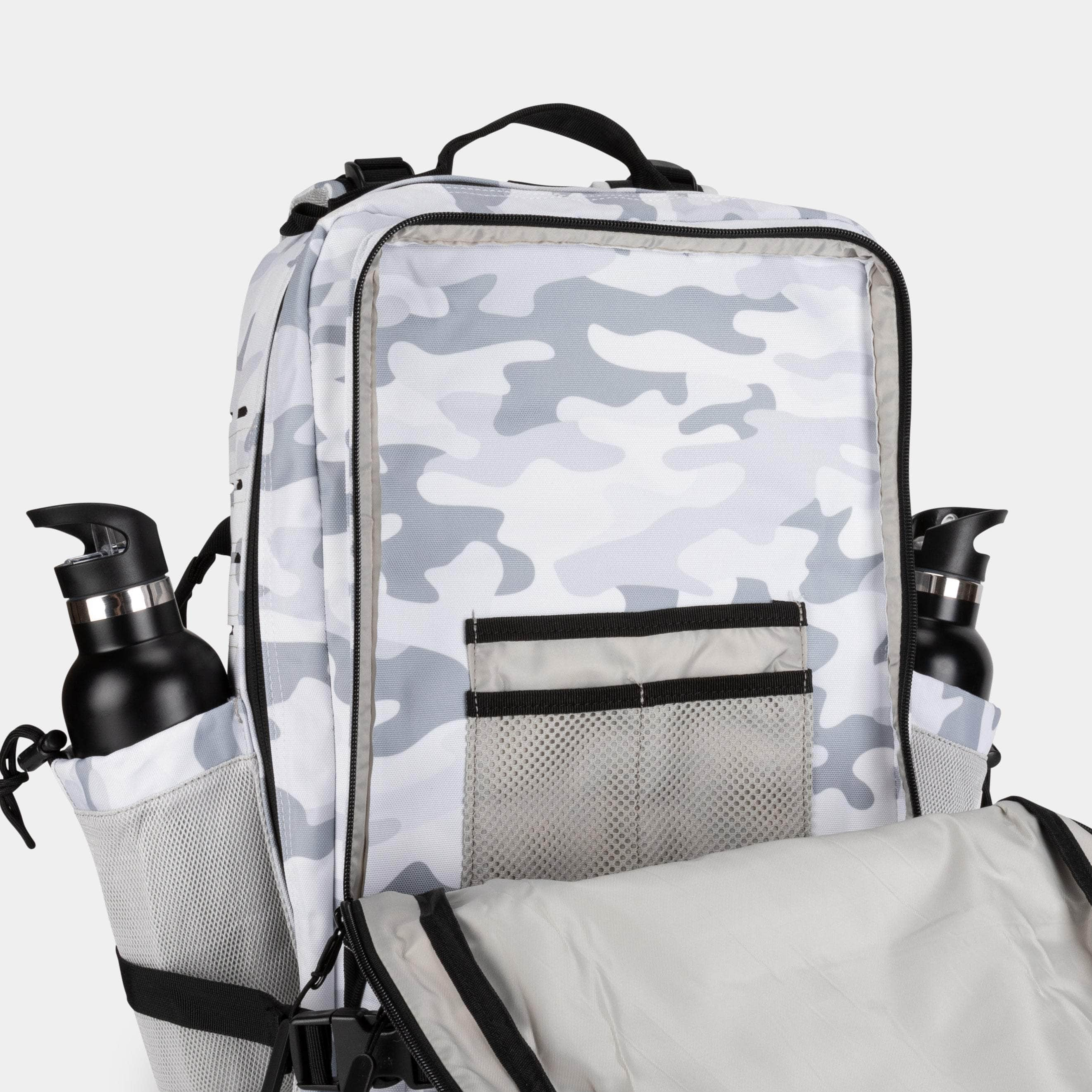 Built for Athletes™ Backpacks Large White Camo Gym Backpack (Sac à dos de gymnastique)