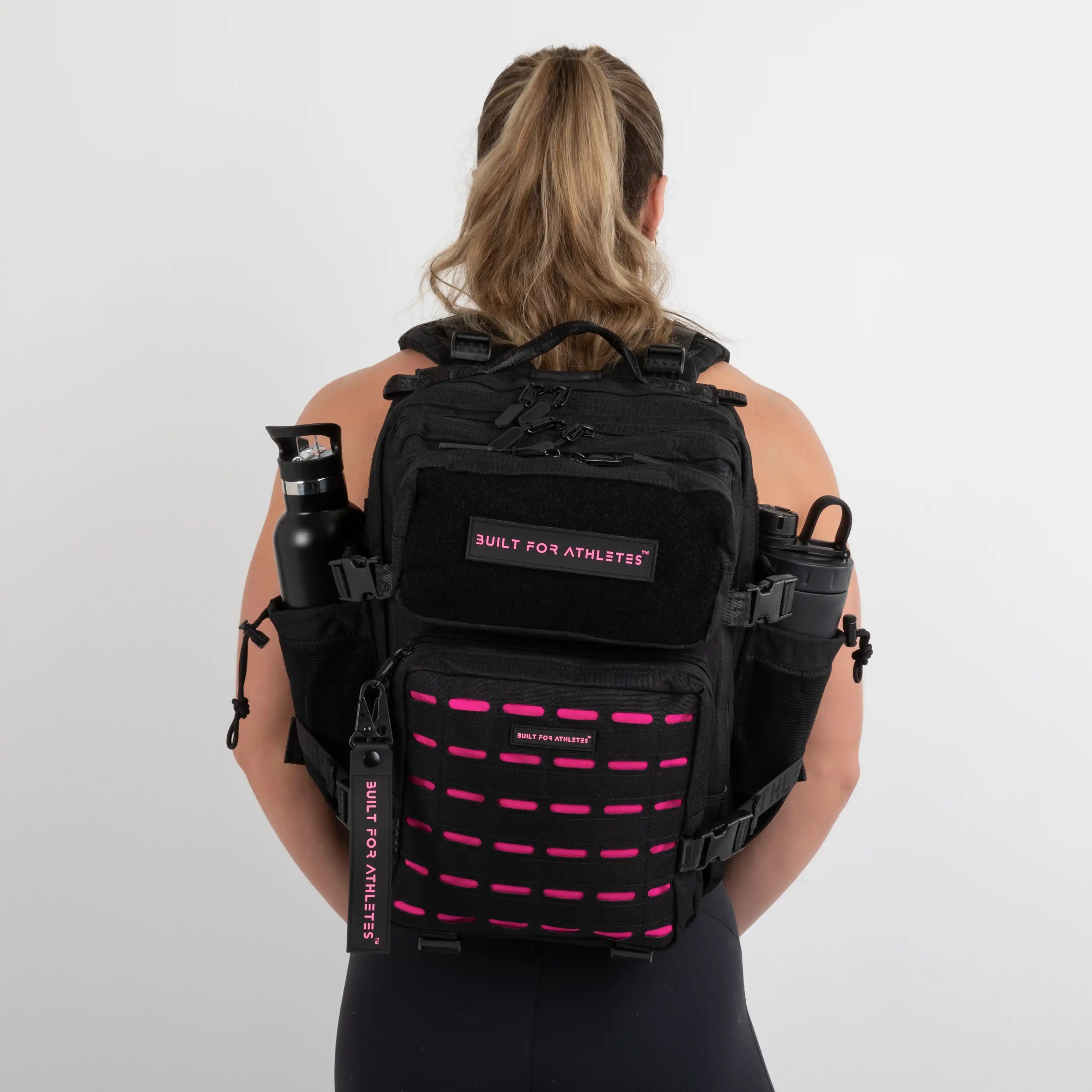 Built for Athletes Backpacks Petit sac à dos de sport noir et rose